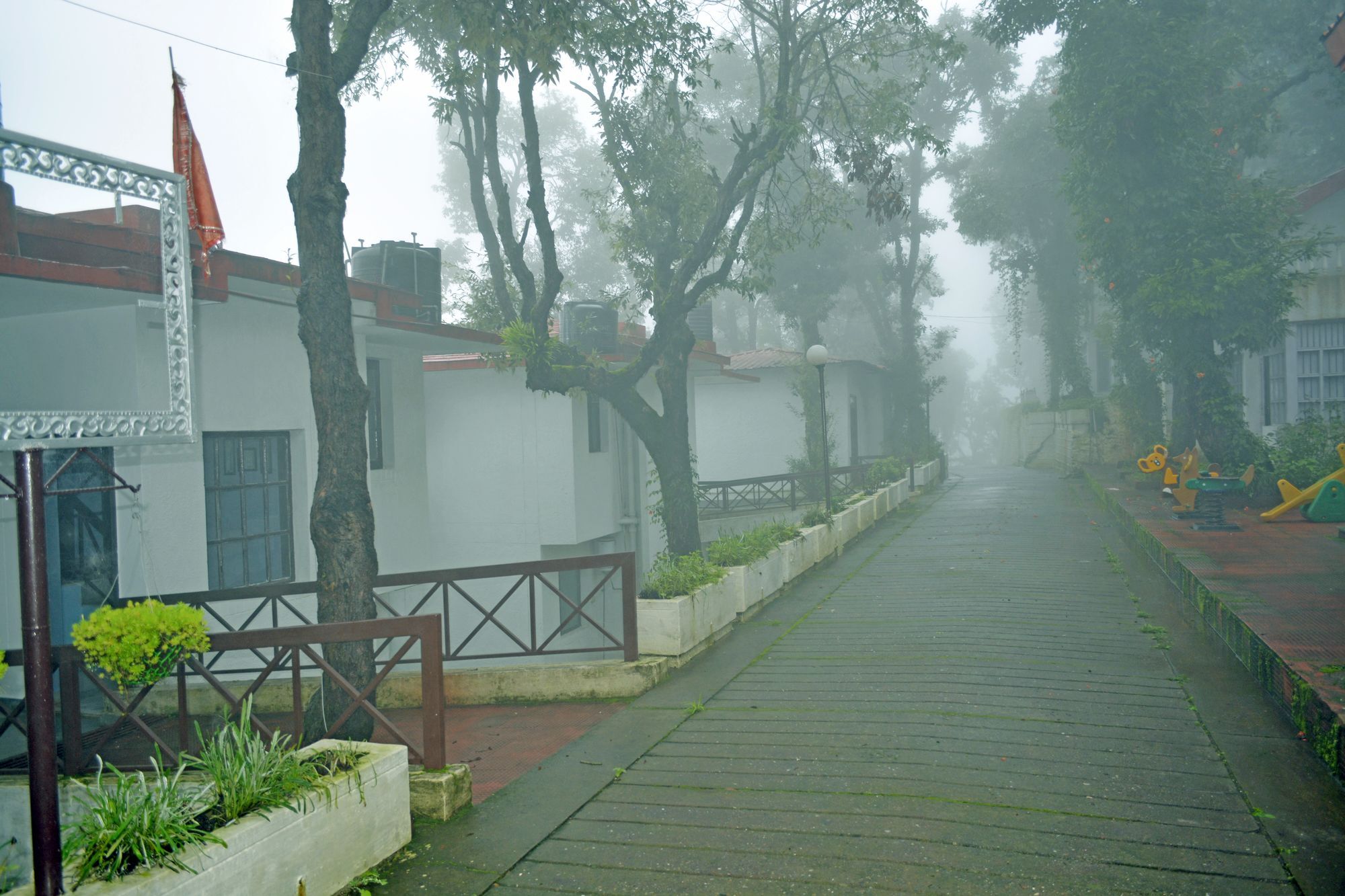Oyo 5248 Surbee Resorts Mussoorie Exterior foto
